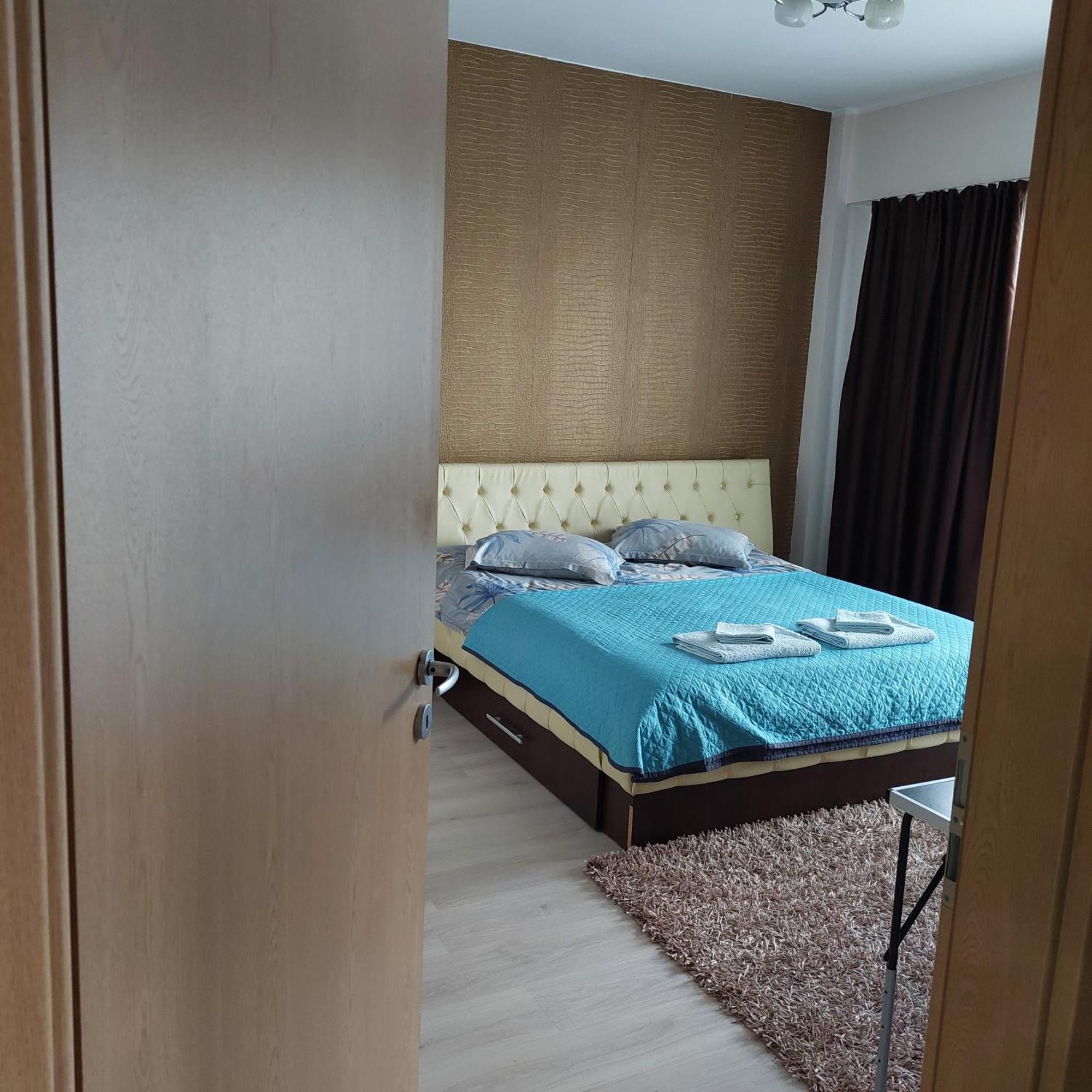 Apartament Very Big Apartment Bistrita  Bagian luar foto