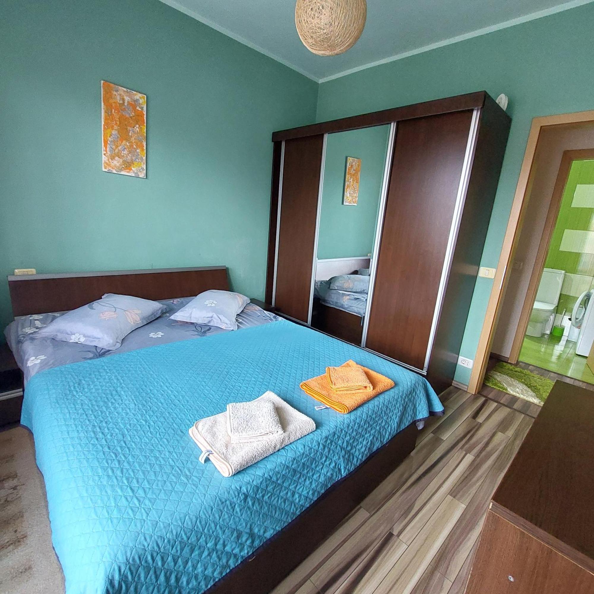 Apartament Very Big Apartment Bistrita  Bagian luar foto